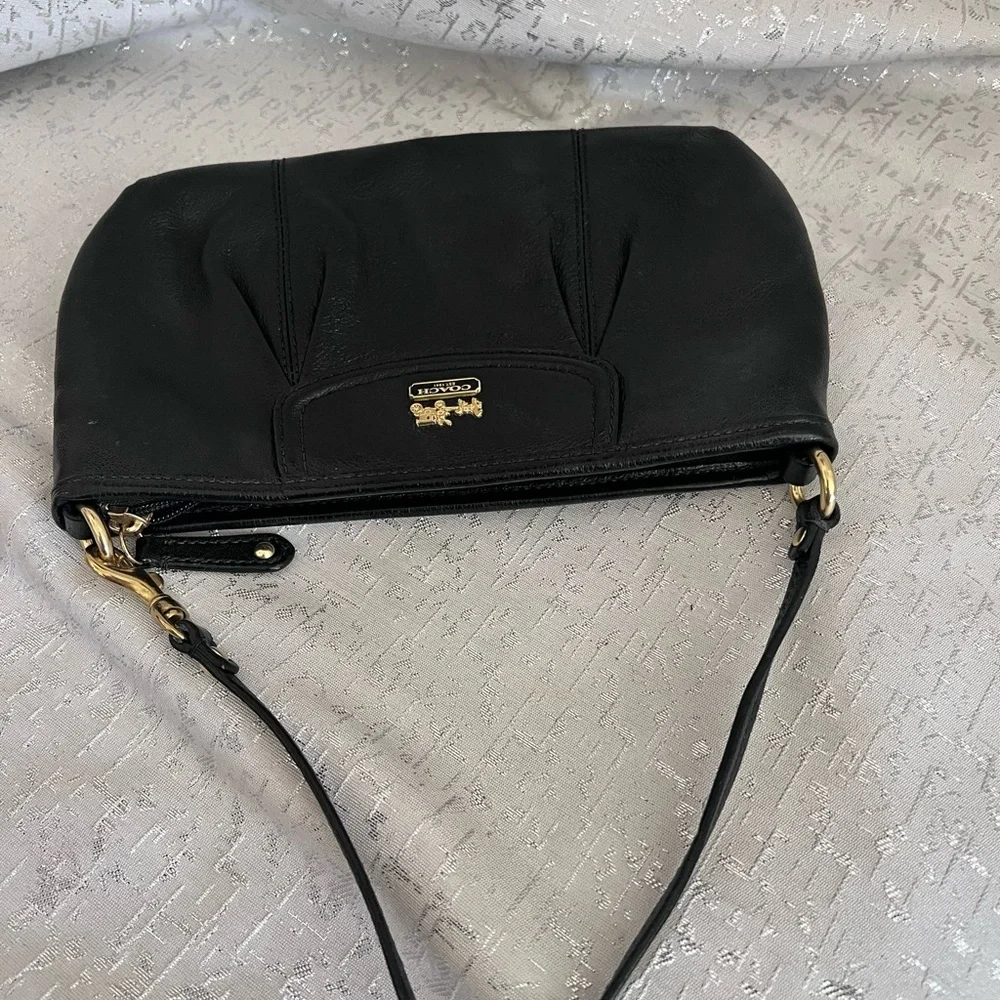 Coach Womens Black Leather Detachable Strap Top Zip Pouch Wallet - Picture 4 of 5